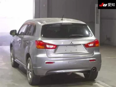 Mitsubishi RVR