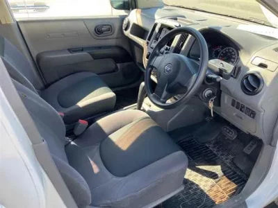 Nissan AD