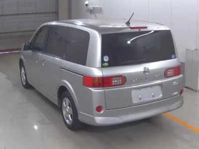 Nissan LAFESTA