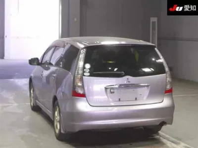 Mitsubishi GRANDIS