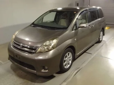 Toyota ISIS