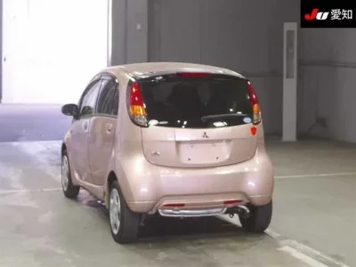 Mitsubishi I