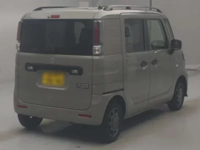Suzuki SPACIA BASE