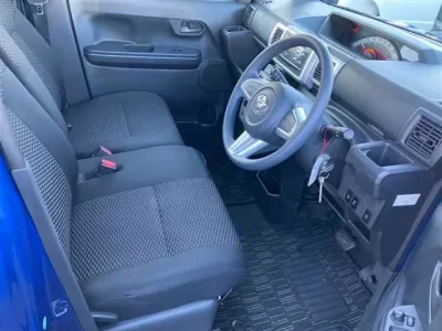 Toyota PIXIS MEGA