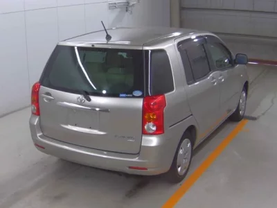 Toyota RAUM