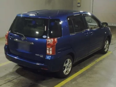 Toyota RAUM