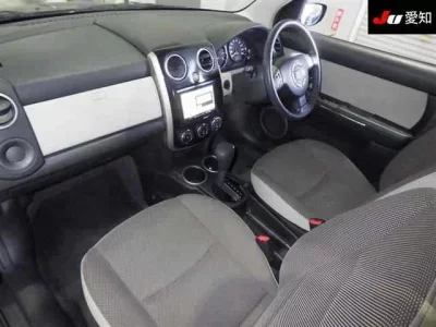 Mazda VERISA