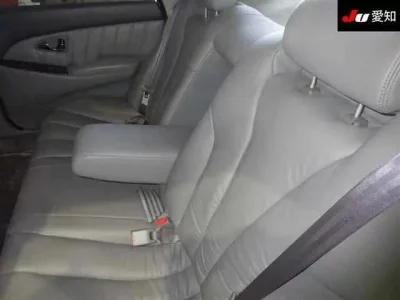 Mitsubishi DIAMANTE