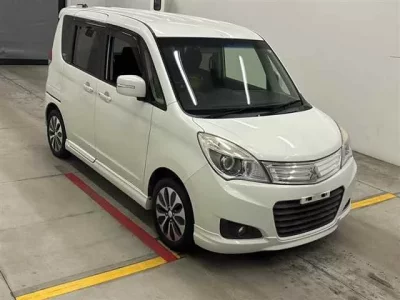 Mitsubishi DELICA D2