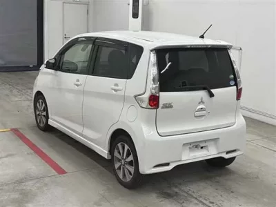 Mitsubishi EK CUSTOM