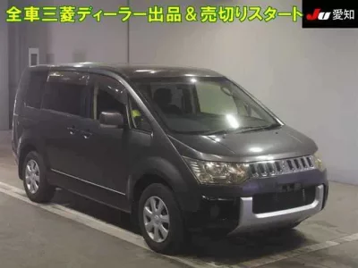 Mitsubishi DELICA D5