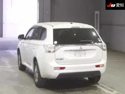 Mitsubishi OUTLANDER PHEV