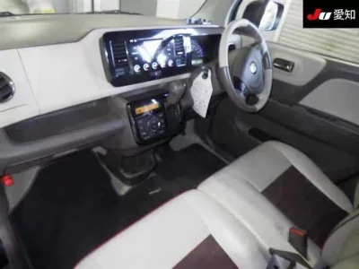 Suzuki MRWAGON