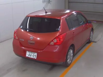 Nissan TIIDA