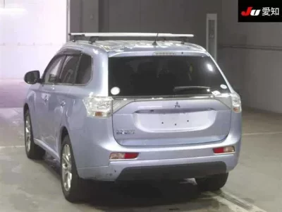 Mitsubishi OUTLANDER PHEV