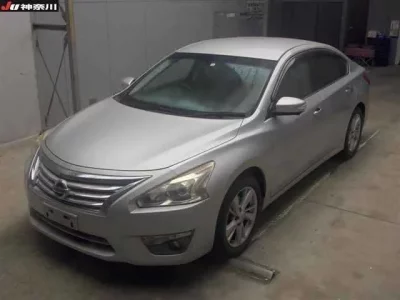 Nissan TEANA