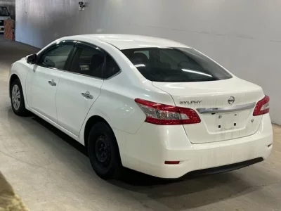 Nissan SYLPHY