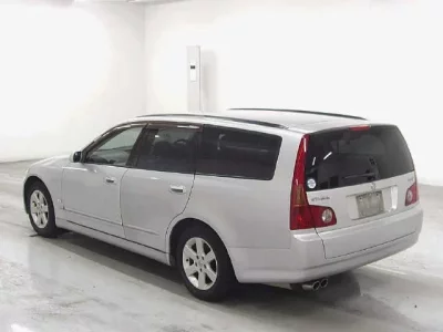 Nissan STAGEA