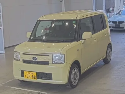 Toyota PIXIS SPACE