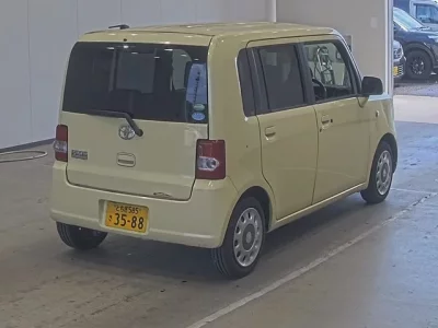 Toyota PIXIS SPACE