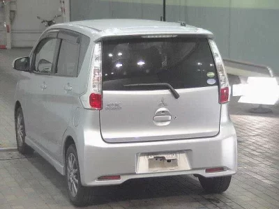 Mitsubishi EK CUSTOM
