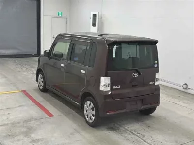 Toyota PIXIS SPACE