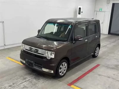 Toyota PIXIS SPACE