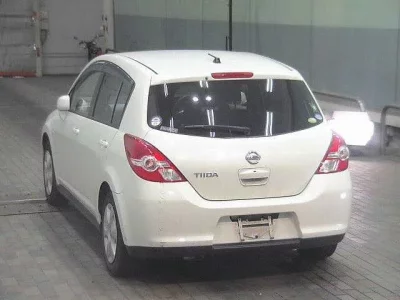 Nissan TIIDA