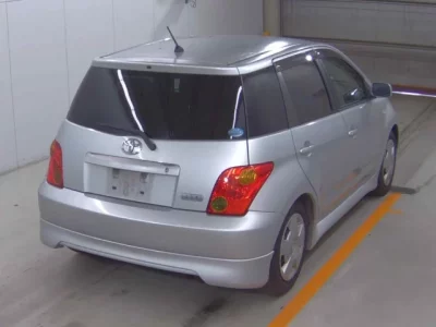 Toyota IST