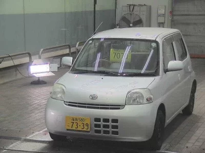Daihatsu Esse