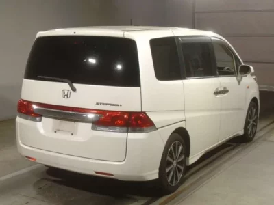 Honda STEP WAGON