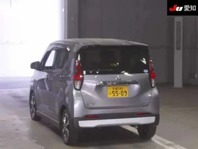 Mitsubishi EK X
