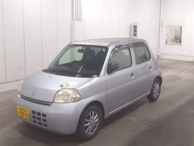 Daihatsu Esse
