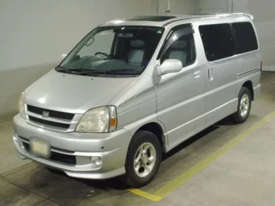 Toyota HIACE REGIUS