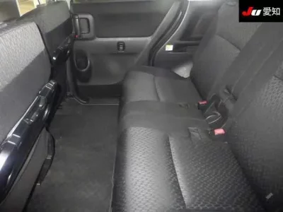 Mitsubishi DELICA D2