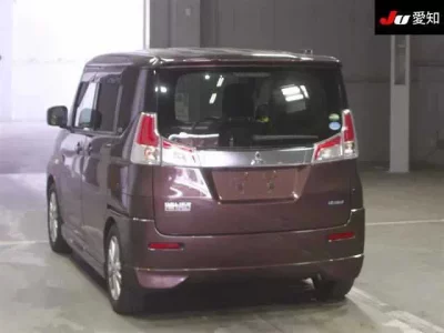 Mitsubishi DELICA D2