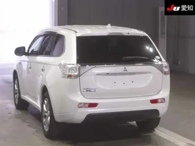 Mitsubishi OUTLANDER PHEV