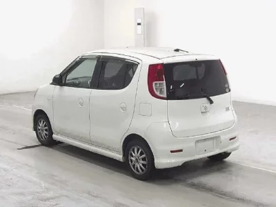 Suzuki MRWAGON