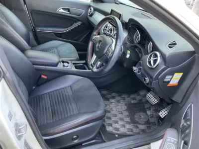 Mercedes-Benz CLA CLASS