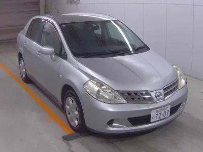 Nissan TIIDA LATIO