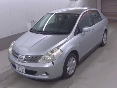 Nissan TIIDA LATIO