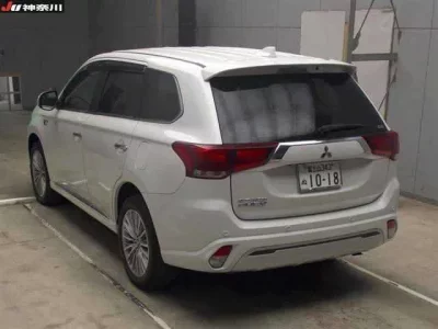 Mitsubishi OUTLANDER PHEV