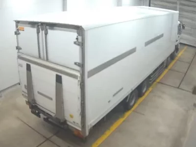 Isuzu TRUCK