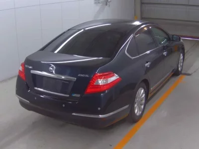 Nissan TEANA