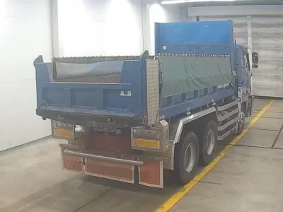 Isuzu TRUCK